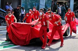 FIA gaat Ferrari van Sainz onderzoeken: "Gordel zat mogelijk te los bij crash"