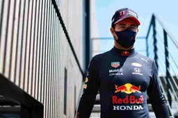 Verstappen stuurt Perez bij: "Hij vertelt hoe ik mijn rijstijl moet aanpassen"