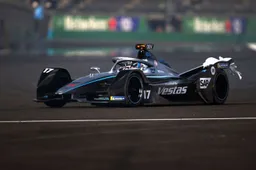 Nyck de Vries stelt opnieuw teleur in de Formule E