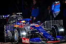 Bottas topt de tijdlijsten na eerste testdag in Barcelona