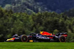 Verstappen blijft vechtende Ferrari's voor tijdens sprintrace in Oostenrijk