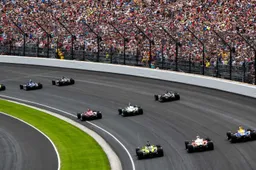 Newgarden supera Ericsson na última volta e vence em Indianapolis