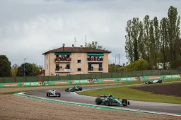 F1 LIVE | Verfolgen Sie FP1 aus Imola