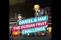 Video: Max en Daniel doen de Durian Challenge