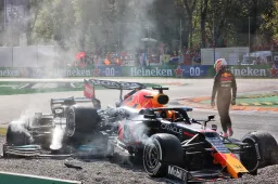Reaction to the review of Hamilton's incident: 'What about Verstappen?'