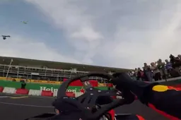 Video: Voetballers racen tegen F1 coureurs