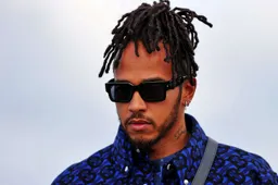 Hamilton maakt foutjes: 'Dat hij zo zenuwachtig lacht en stoer doet met kleren'