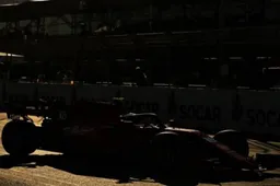 Albon full of praise for Charles Leclerc