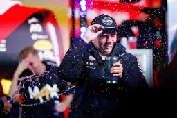 Will Verstappen go to Mercedes or Aston Martin in '26? Horner responds