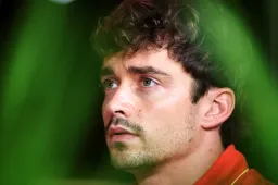 Charles Leclerc wird nach einem Ferrari-Fehler im FP3 zu den Stewards gerufen