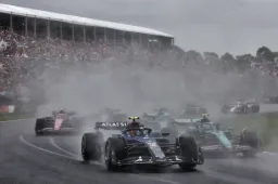 Doohan and Sainz both out on lap one in chaotic Australian Grand Prix start