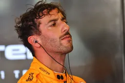 Kansen voor Ricciardo? 'Vermoeden is dat Max veel macht heeft in dat team'