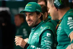 Alonso espera dificultar corrida de Verstappen amanhã: "Teremos a chance"