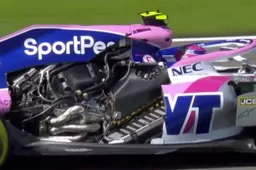 BIZAR: Lance Stroll rijdt met een 'halfnaakte' Racing Point over het circuit