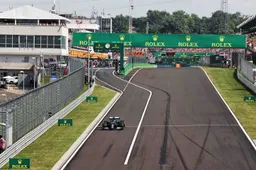 Another round of boos for Hamilton: "Today was definitely tough".