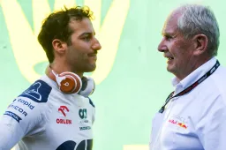Ricciardo not going to Mercedes according to Helmut Marko: 'He's not leaving'