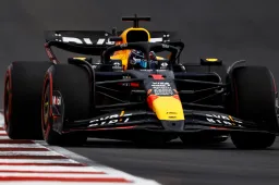 Verstappen surpreende em meio à polêmica para garantir a pole no sprint