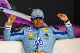 Sainz geeft een update over jacht op een F1-zitje voor 2025
