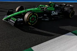 This team surprises with bespoke Miami tropical vibes livery!