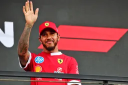 hamilton waving