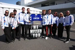 Lawson erhält herzlichen Empfang von seinem 'neuen' Team Racing Bulls in Suzuka