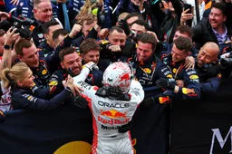 Herbert vergelijkt Verstappen met Schumacher: 'Dan zei iedereen 'Wow wat een prestatie''
