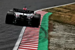 Mais duas bandeiras vermelhas no FP3 por grama pegando fogo: a FIA reage!