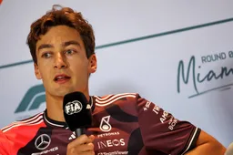 La Mercedes 'si sta comportando meglio del previsto', ma Russell rivela un tratto preoccupante
