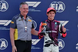 Internet blown away after Antonelli's pole position and new record