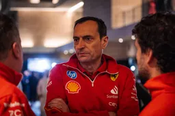 F1 Today: Hamilton’s race engineer replaced, Red Bull unveils new livery