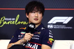 Tsunoda laat zich niet gek maken door Verstappen: 'Focus ligt op mijn performance'