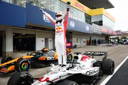 Button merkt an, dass 'Verstappens Spiel sich verbessert hat' als er den Höhepunkt des Jahres wählt