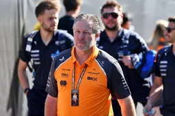 Formula 1 World Championship 2025, Round 7, Emilia Romagna Grand Prix, Autodromo Enzo e Dino Ferrari, Imola, Italy, Sunday 18 May 2025 - Zak Brown (USA) McLaren Executive Director.