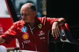 Alesi molto critico nei confronti di "alcune persone all'interno della Ferrari" che "vogliono essere al comando ma non sono competenti