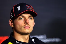 Vergooit Verstappen kampioenschap met domme actie op Russell?
