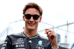 George Russell op het matje geroepen bij stewards