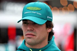 Stroll crasht in openingsfase, gevolgd door een bizarre opmerking