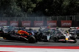 Volledige uitslag GP Oostenrijk | Blamage voor Verstappen na crash terwijl Norris maximaal profiteert