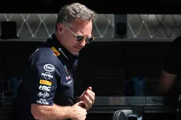 Le patron de Red Bull Horner pointe du doigt la FIA après l'incident entre Verstappen et Russell