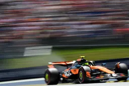 Old foe strikes back in Austria during Qualifying: Red flag!