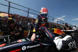 WK-stand coureurs | Verstappen de grote winnaar van crash Norris en Piastri