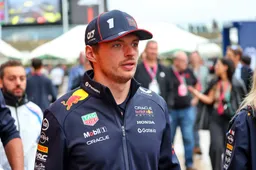 F1 Today | Verstappen 'puts pressure on Red Bull' and Hamilton with blunt verdict