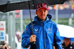 Gasly rimane sbalordito dopo intense battaglie con le icone a Silverstone: 'Che diavolo!