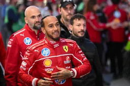 Hamilton diventa digitale: è l'inizio della sua era sui social media?
