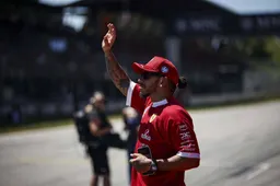 Hamilton unveils special multi-color cap he will wear during the British Grand Prix: check it out!