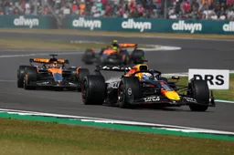 LIVE F1 | Verstappen op P2 tijdens sprintkwalificatie in België: Piastri op pole