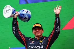 Verstappen bedankt Orange Army: 'Jullie waren ongelofelijk dit weekend'