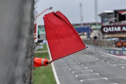 Waanzinnige crash in NASCAR: Bekijk hier de beelden!