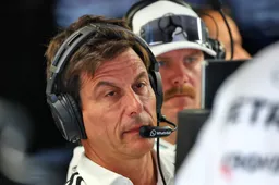 Wolff ziet gemiste kans: 'Russell was bijna net zo snel als Verstappen'