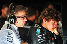 Villeneuve turns up the heat on Antonelli: 'He’s replacing Lewis Hamilton'